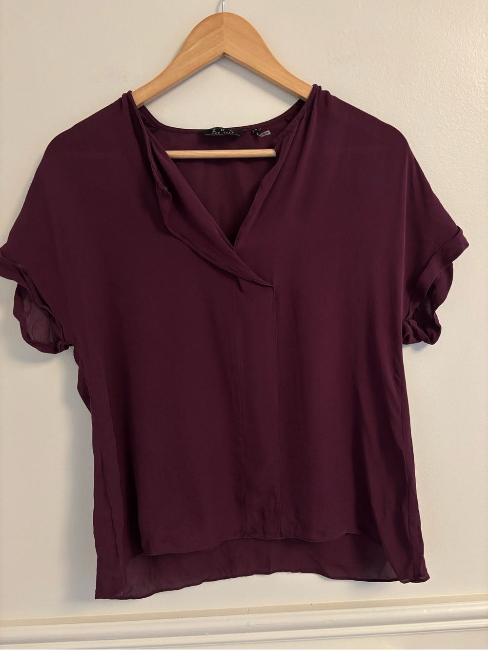 Zoa New York silk Women's Plum Short Sleeve V-Neck Blouse
